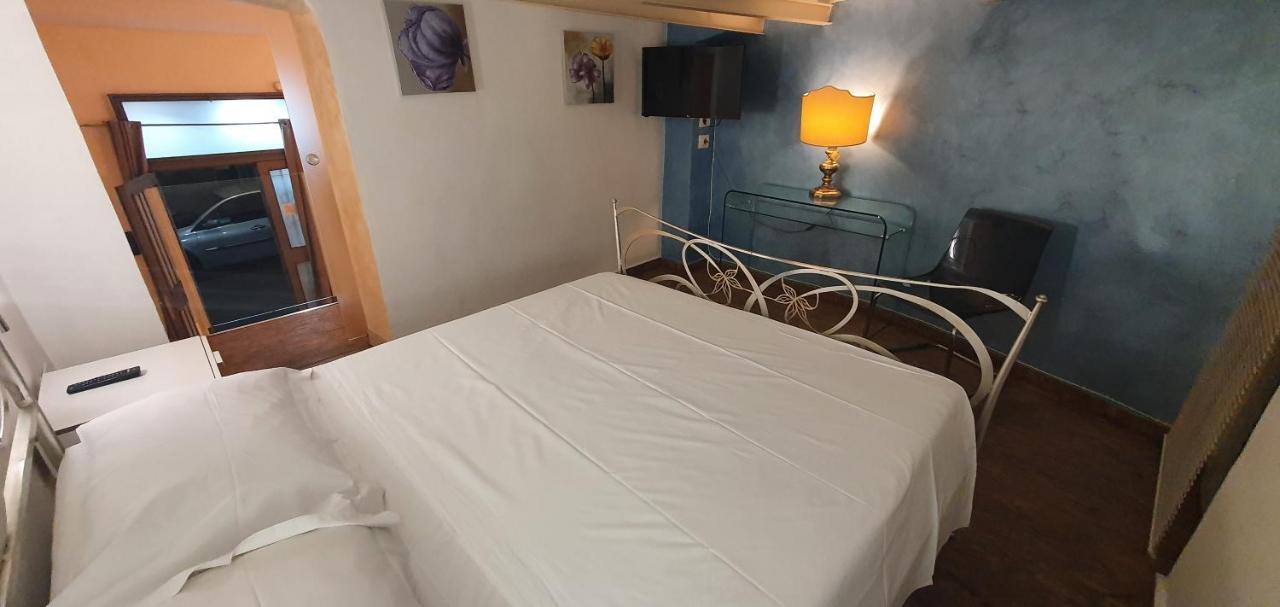 Da Marieddu Appartamento Indipendente In Centro Citta Catania Luaran gambar